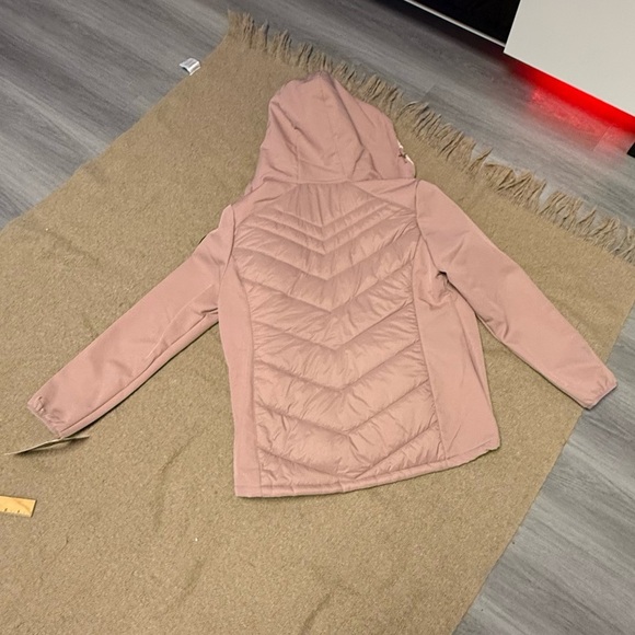 NWT Bebe Hooded Quilted Jacket - Dusty Rose -Sherpa Lined Hood & Rhinestone Logo - Picture 14 of 14